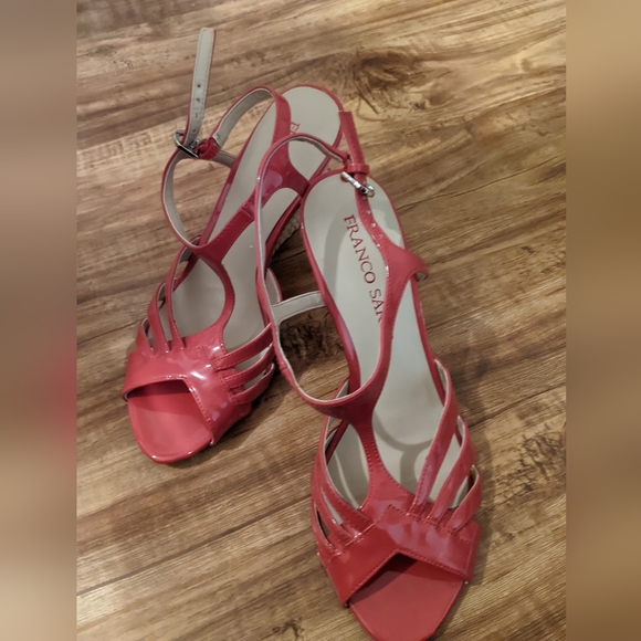 New Franco Sarto Wedge Red Shoes - Picture 9 of 9